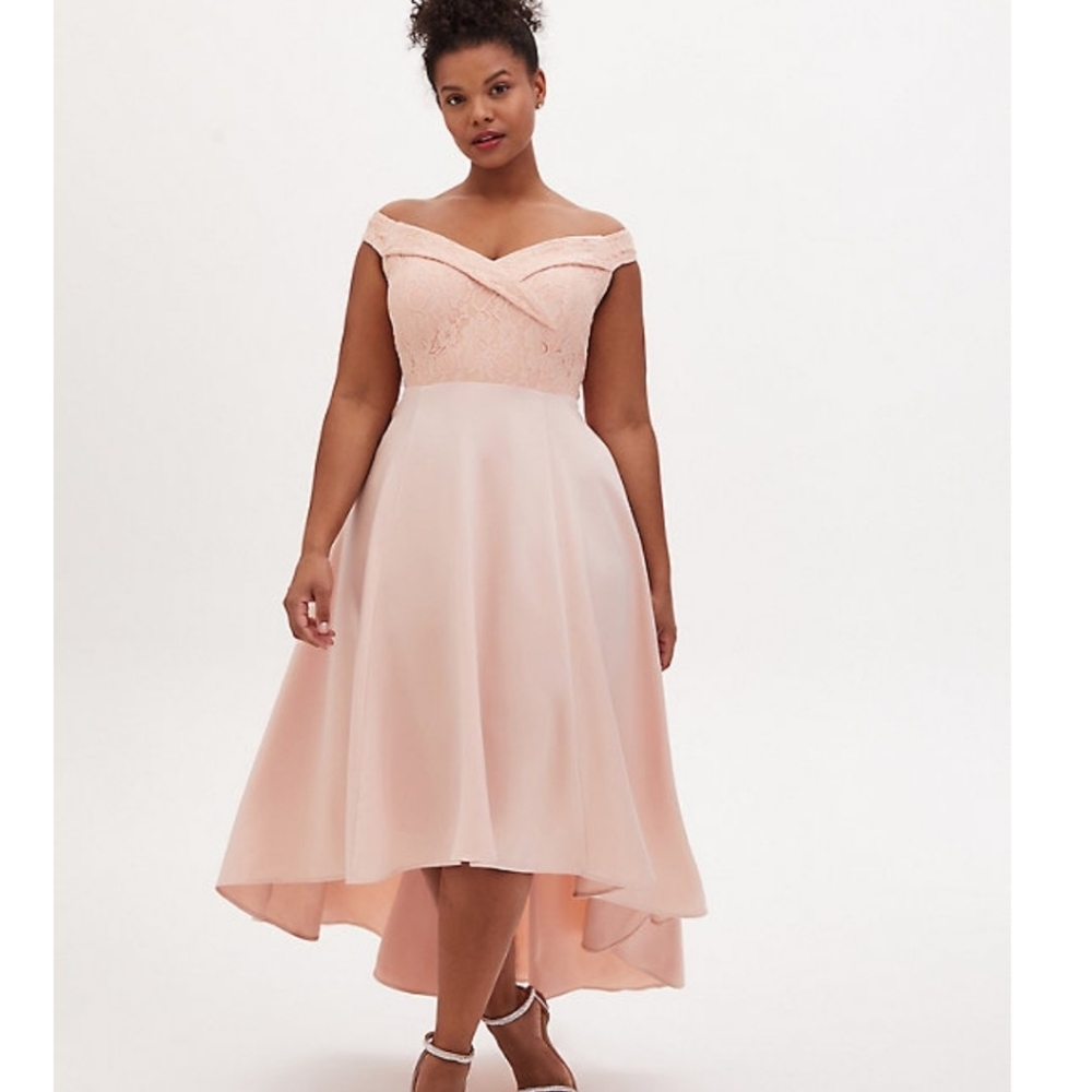TORRID DISNEY SLEEPING BEAUTY AURORA GOWN